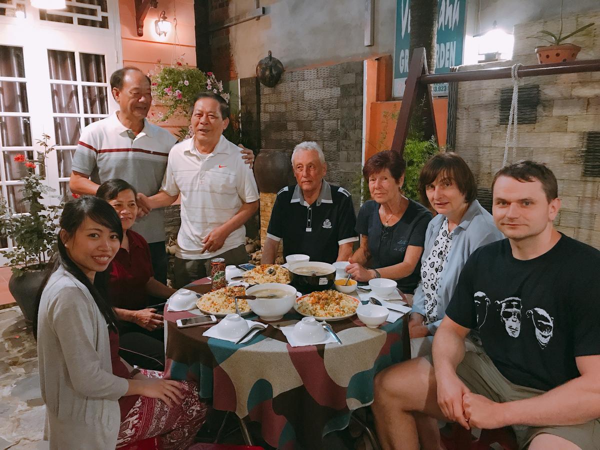 Green Garden Homestay Хойан Экстерьер фото