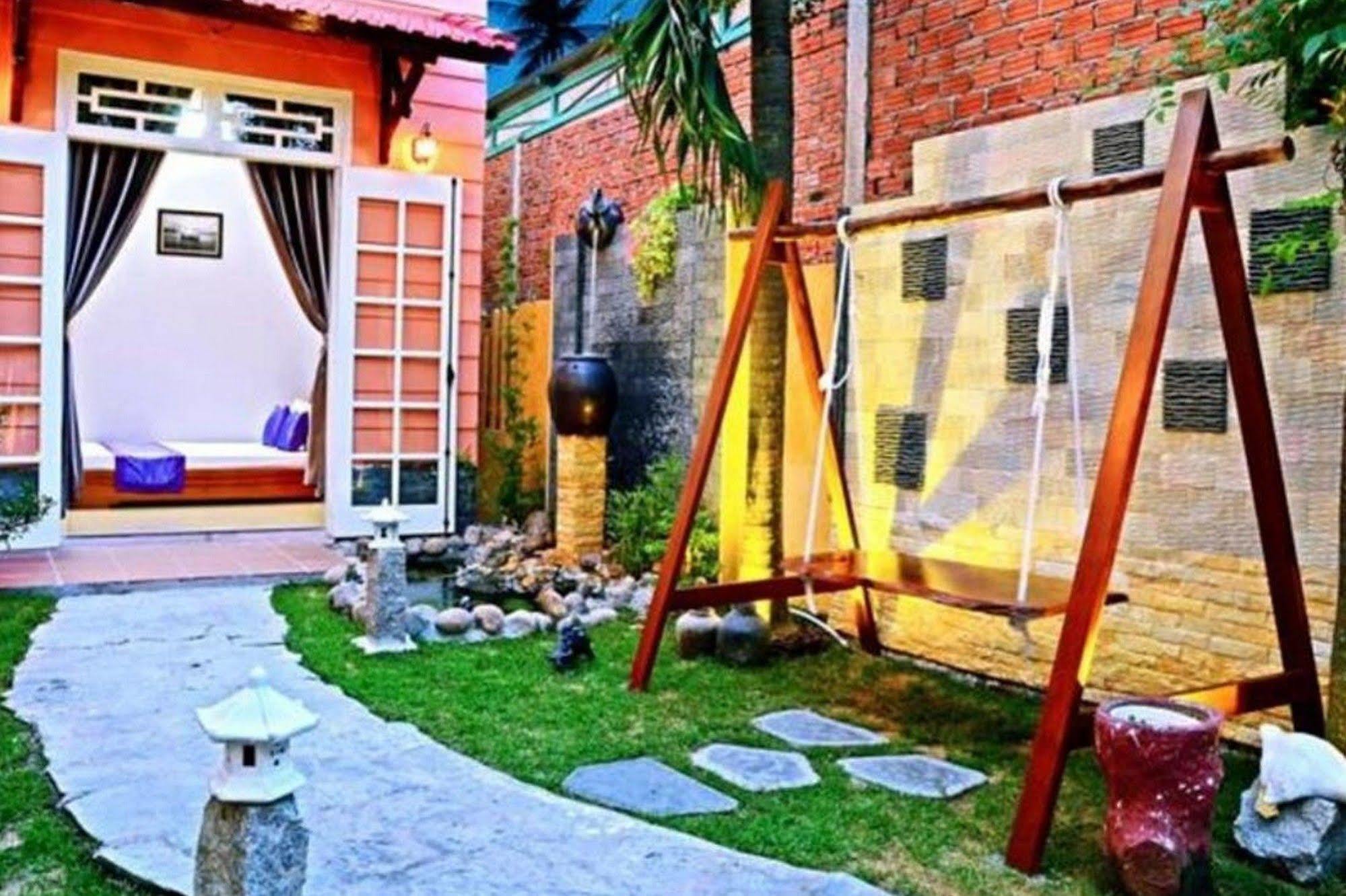 Green Garden Homestay Хойан Экстерьер фото